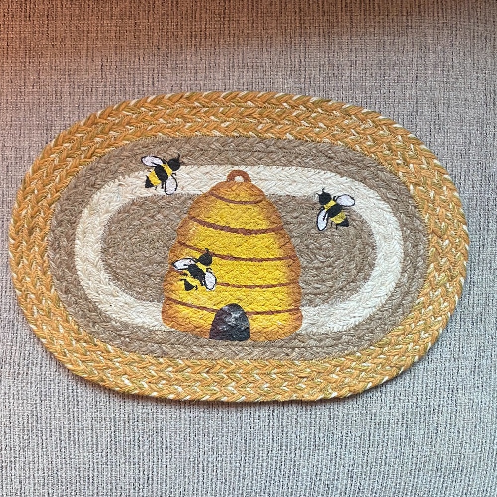 Small earth rugs mat with honeybee, new with tags, boho decor sustainable